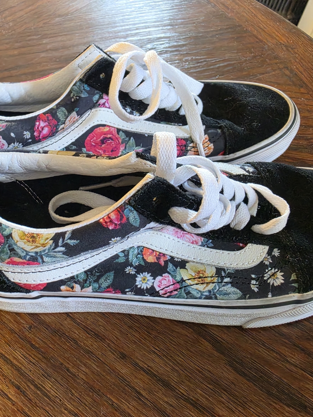VANS Black Floral Low-Top Sneakers with White Stripe